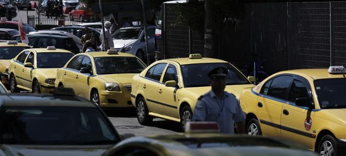 Τραβούν χειρόφρενο αύριο τα ταξί -12ωρη στάση εργασίας